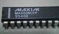 MAX038